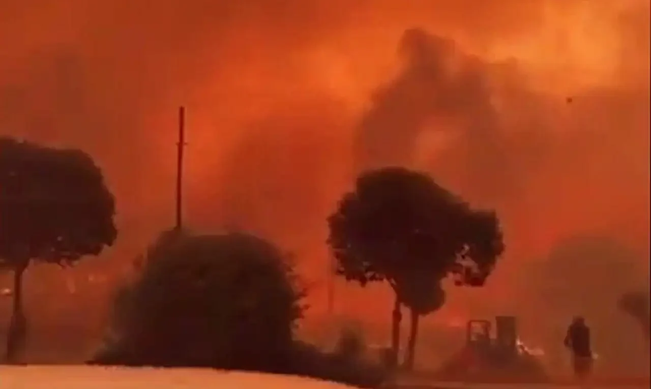 Incendi a Izmir
